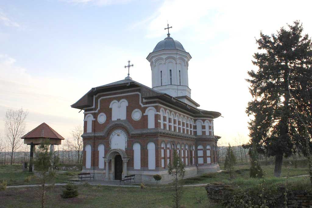 Vetre monahale istorice, în așteptarea pelerinilor 123144