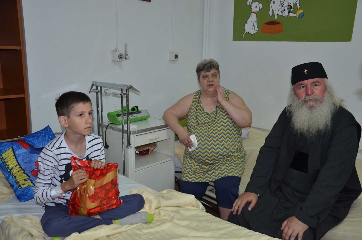 Activități social-filantropice în Arhiepiscopia Timișoarei 123268