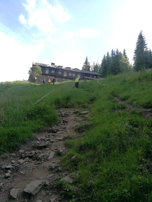 Pe cărări bătătorite de mii de paşi 123221