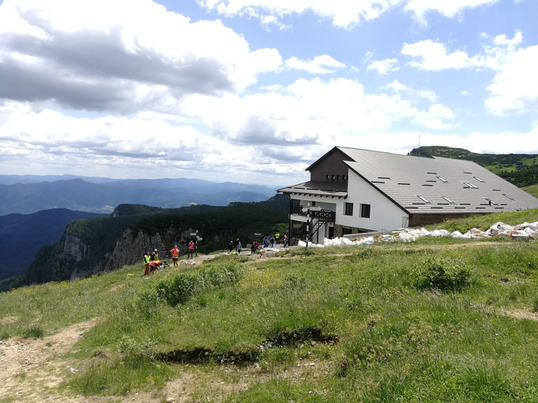 Pe cărări bătătorite de mii de paşi 123227