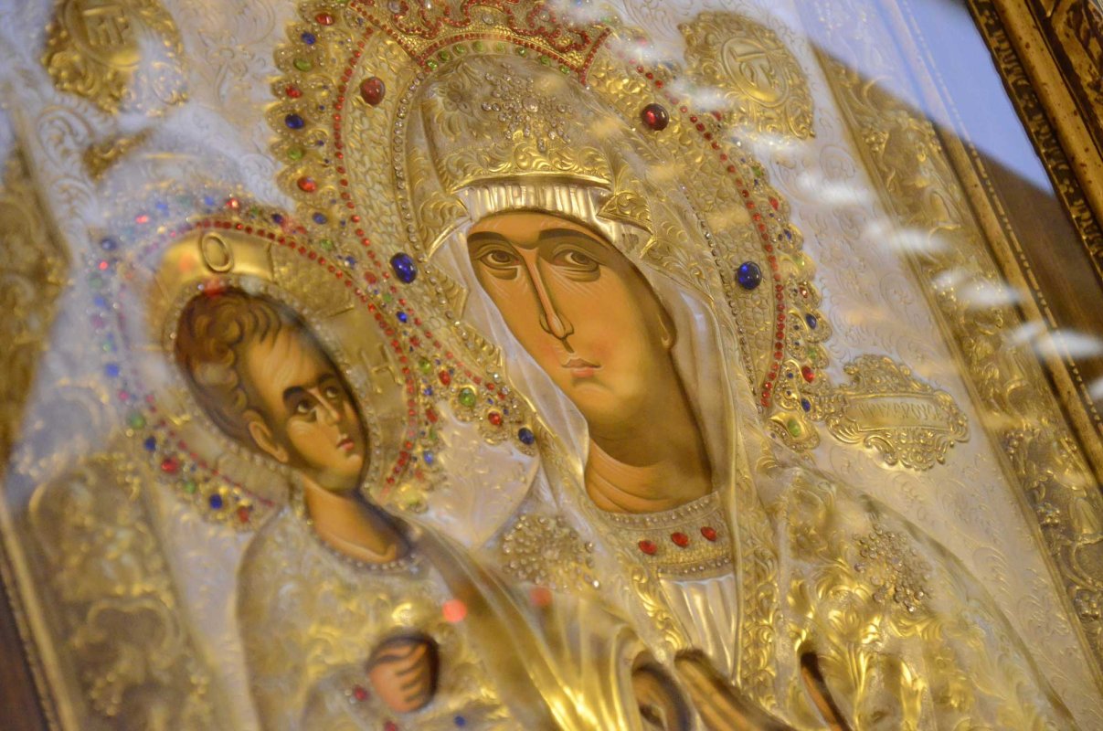 Fecioara ridicată la Viață și așezată deasupra lumii îngerești 122775