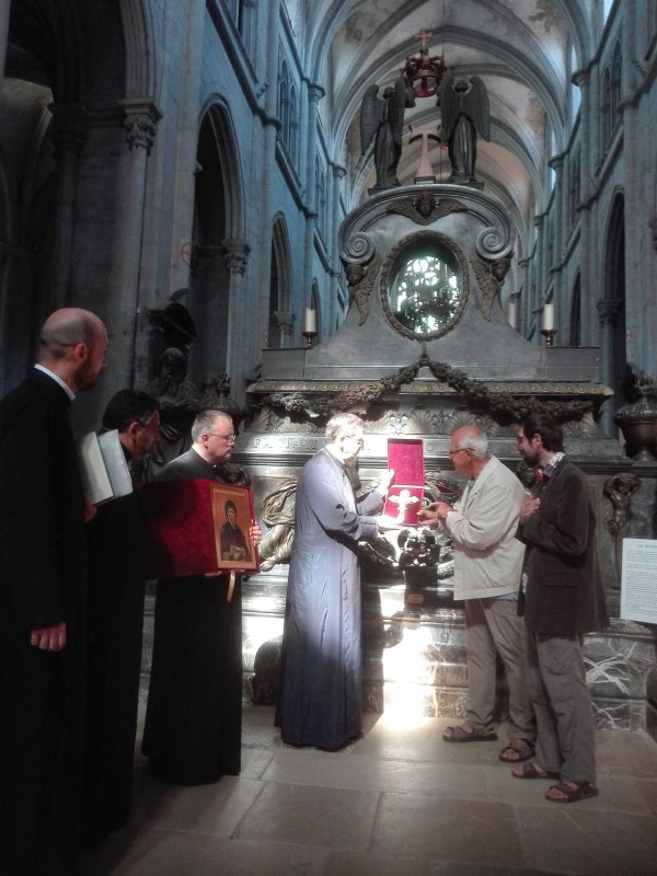 Pe urmele moaștelor Sfântului Antonie, în Franța 122793