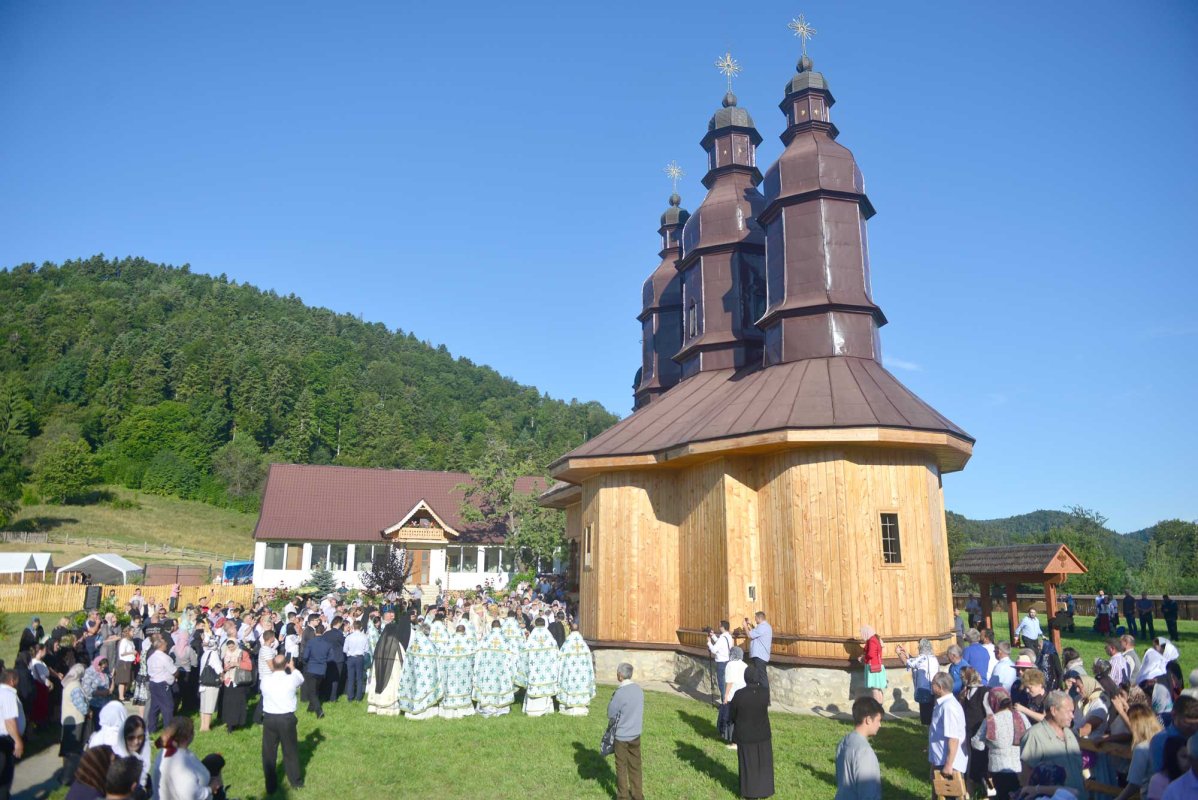 Biserica Schitului Pocrov a fost resfinţită 123390