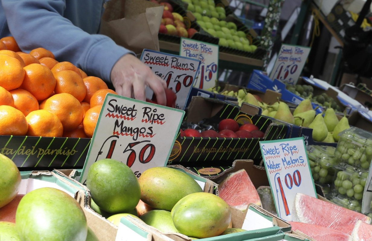 Britanicii şi-au făcut stocuri de produse alimentare 123457