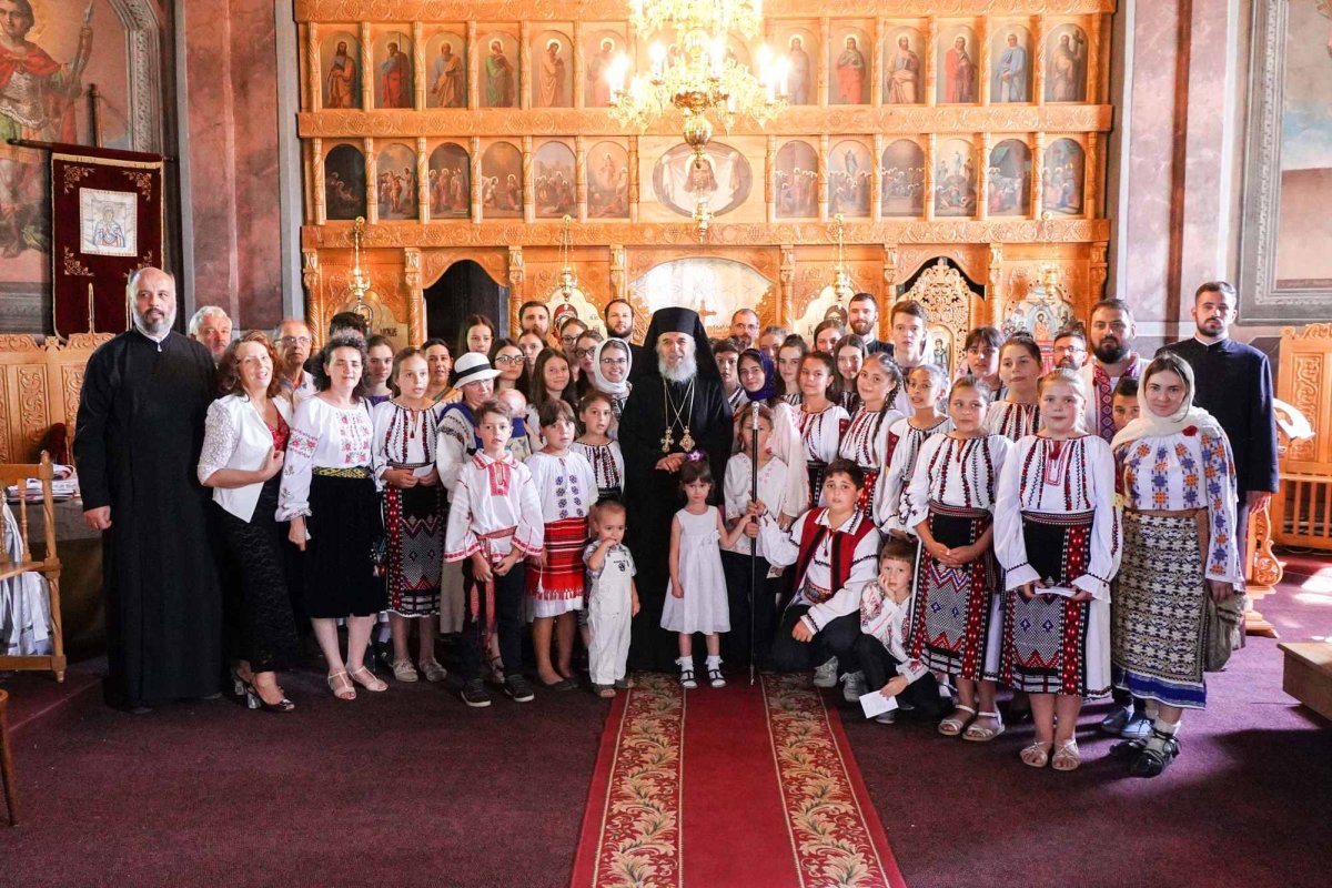 Hramuri și tabără de vară în Mitropolia Munteniei 123475