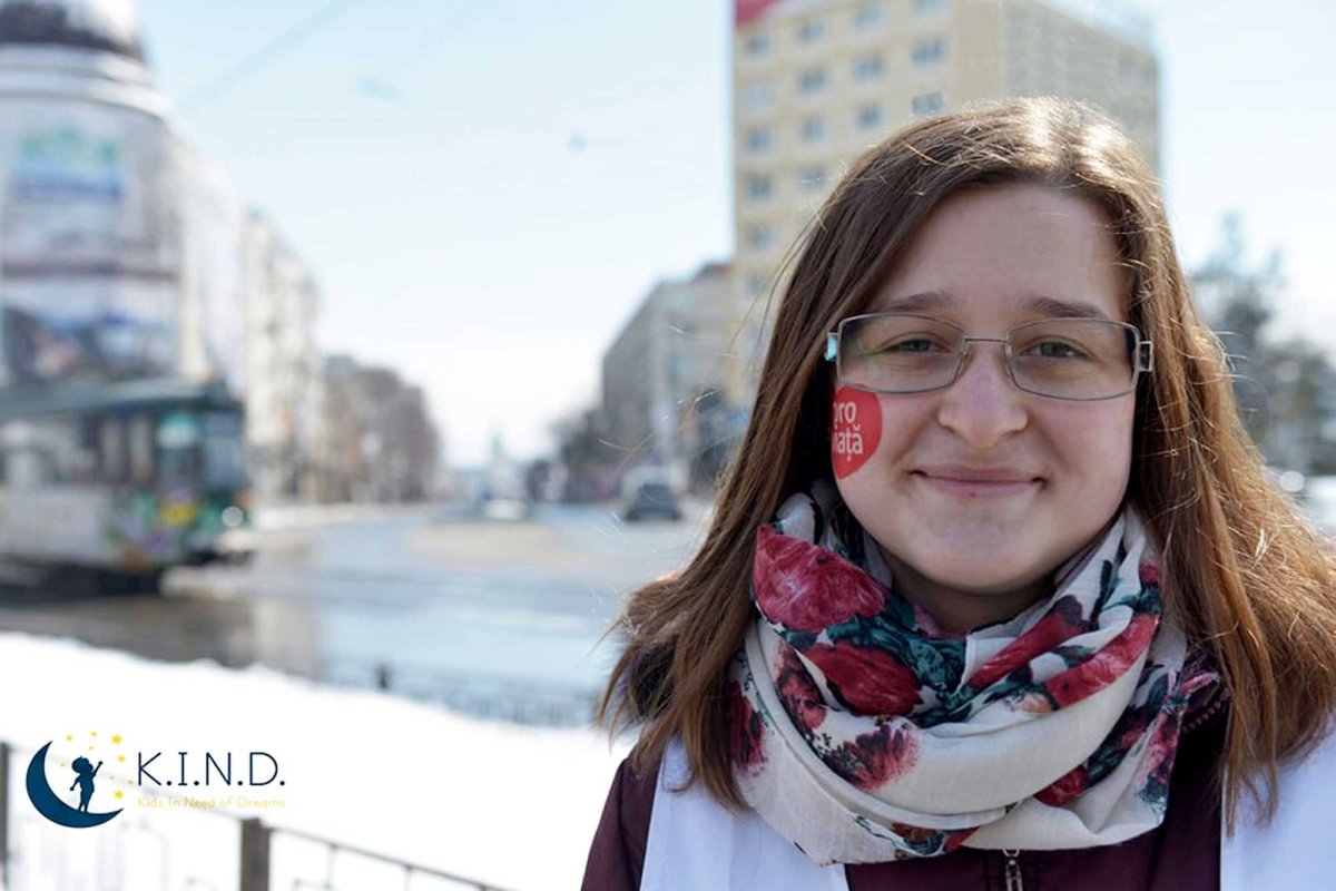 O studentă la medicină îşi donează ziua de naştere pentru o cauză nobilă 123584