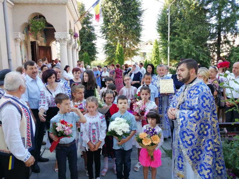 Slujiri arhierești în Duminica a VIII-a după Rusalii 123513