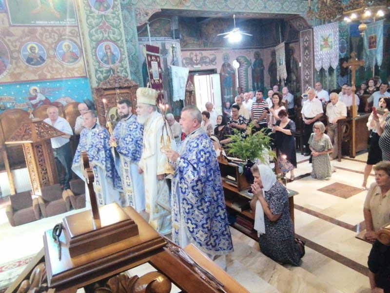 Slujiri arhierești în Duminica a VIII-a după Rusalii 123515