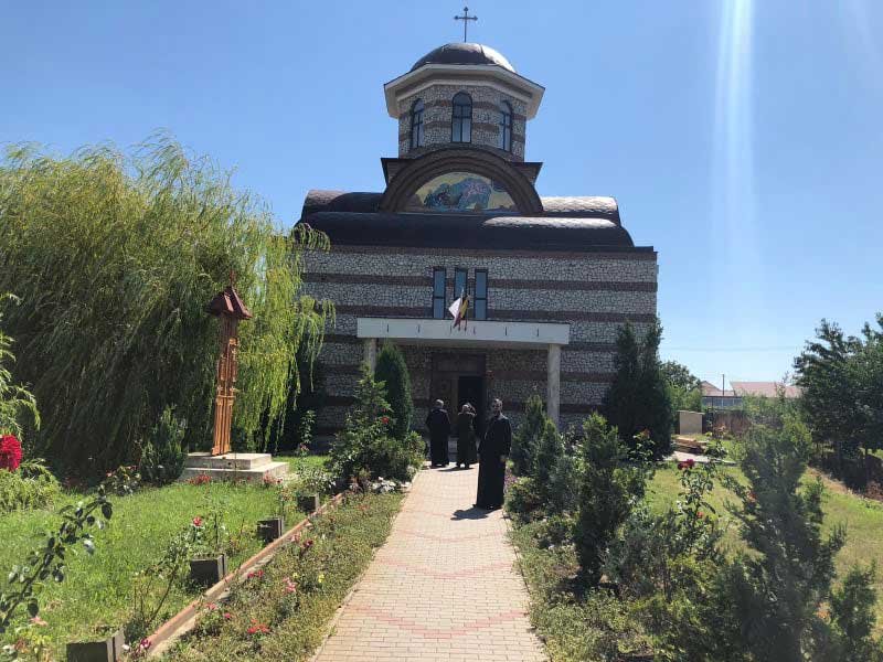 Slujiri arhierești în Duminica a VIII-a după Rusalii 123521