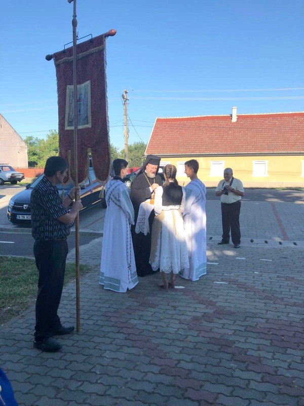 Slujiri arhierești în Duminica a VIII-a după Rusalii 123525