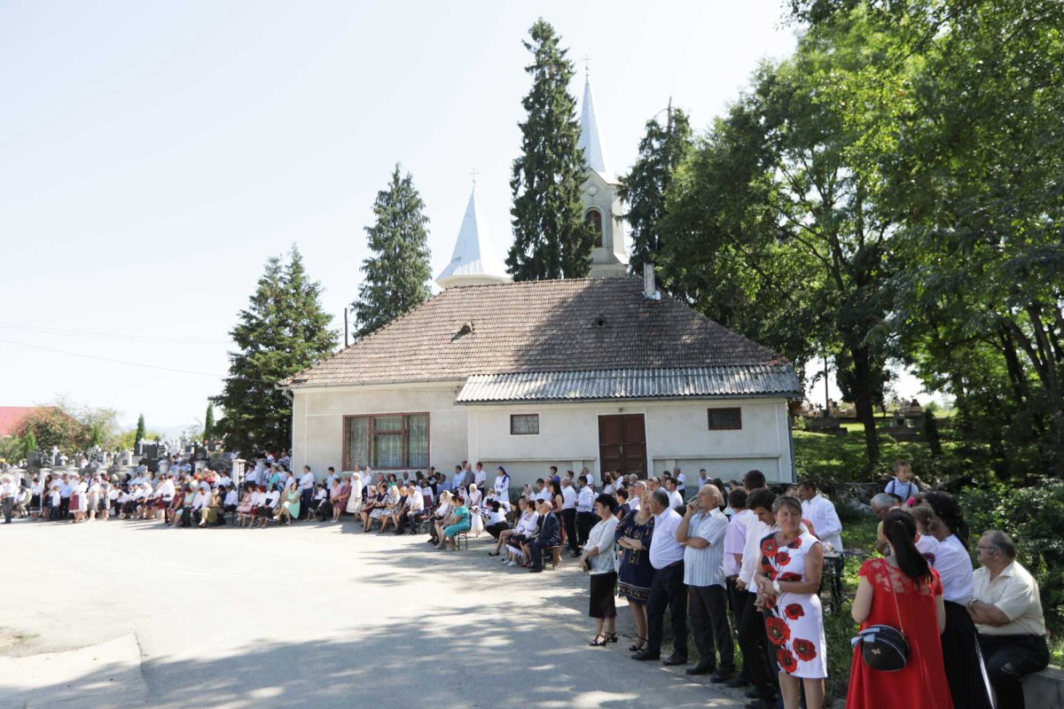 Slujiri arhierești în Duminica a VIII-a după Rusalii 123539