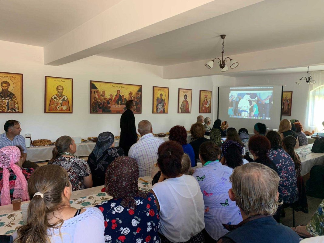 „Ziua fiilor satului”, în Parohia Cernu 123585