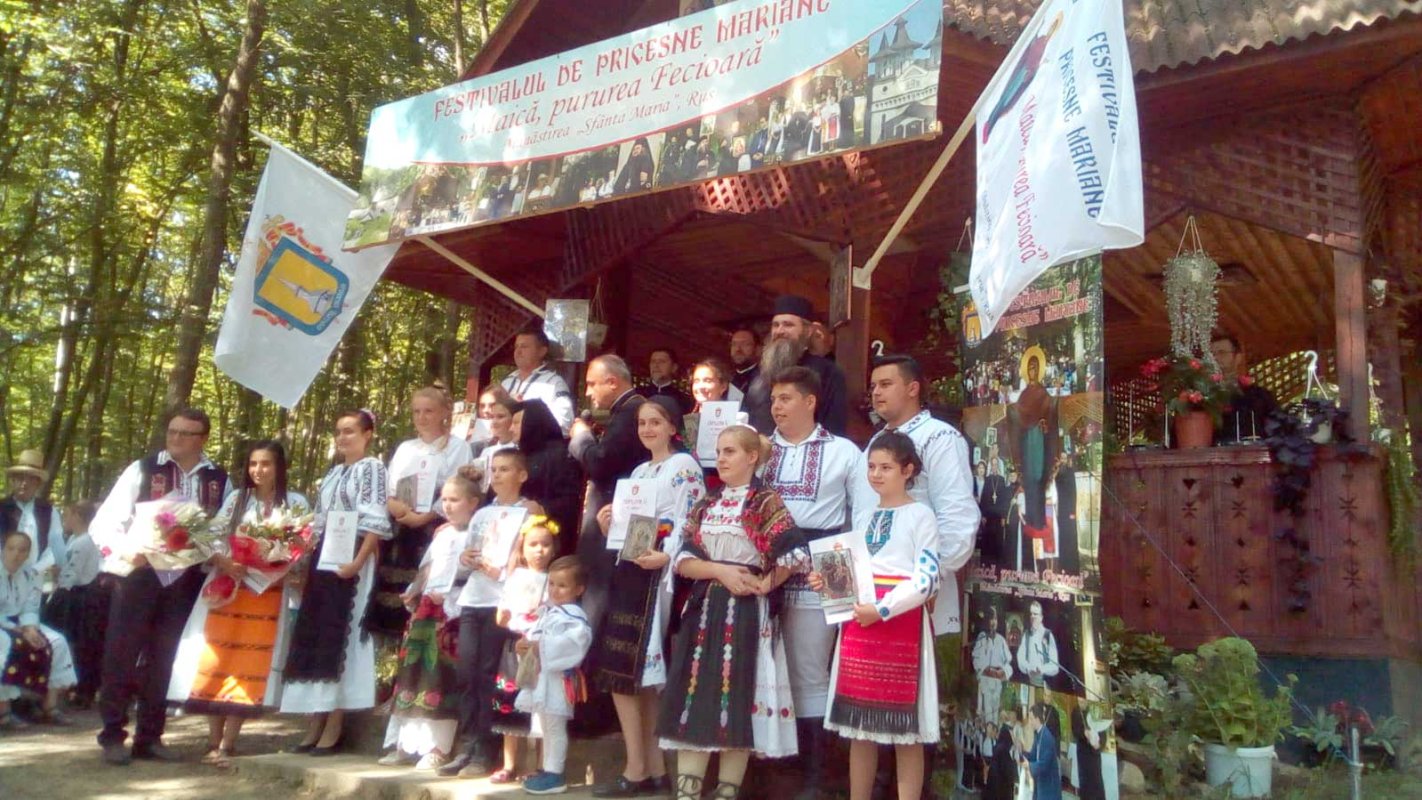 Copiii Parohiei Şoimeni, la Festivalului de pricesne mariane 123639