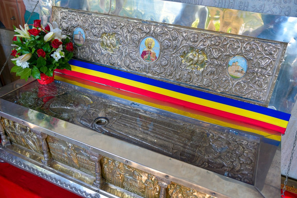 Icoana Maicii Domnului „Îndrumătoarea” a ajuns la Biserica „Sfântul Gheorghe”-Nou 123677