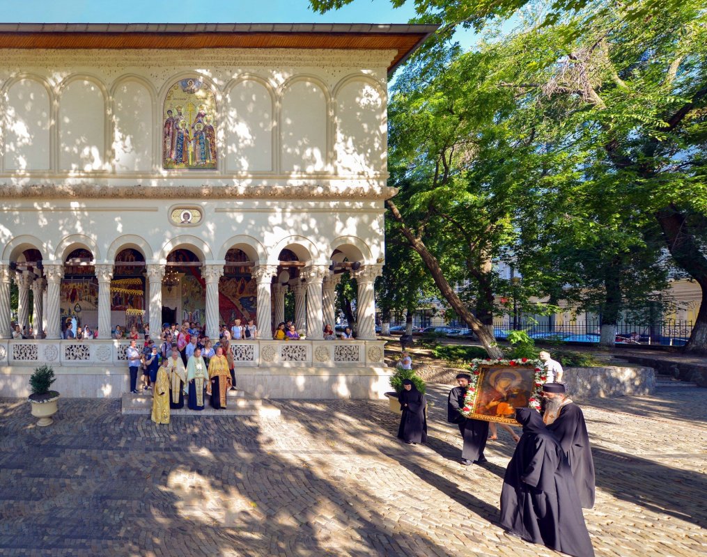 Icoana Maicii Domnului „Îndrumătoarea” a ajuns la Biserica „Sfântul Gheorghe”-Nou 123681