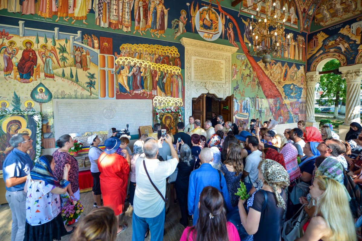 Icoana Maicii Domnului „Îndrumătoarea” a ajuns la Biserica „Sfântul Gheorghe”-Nou 123685