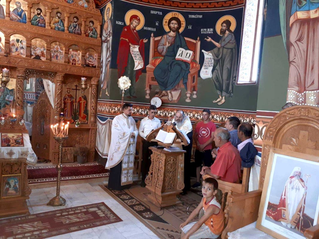 PS Ignatie: „Maica Domnului şi-a identificat viaţa cu Hristos” 123646