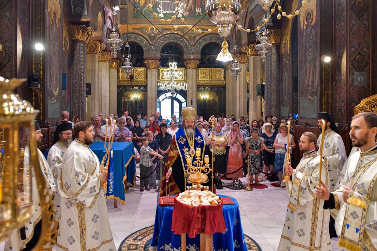 Procesiune cu Epitaful Preasfintei Născătoare de Dumnezeu 123692