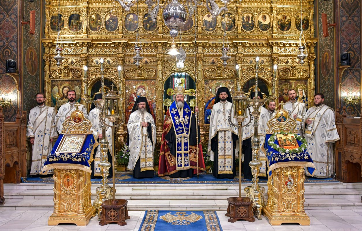 Procesiune cu Epitaful Preasfintei Născătoare de Dumnezeu 123695