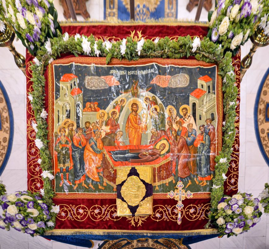 Procesiune cu Epitaful Preasfintei Născătoare de Dumnezeu 123696