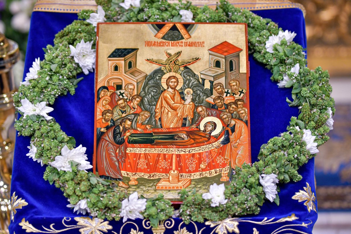 Procesiune cu Epitaful Preasfintei Născătoare de Dumnezeu 123704