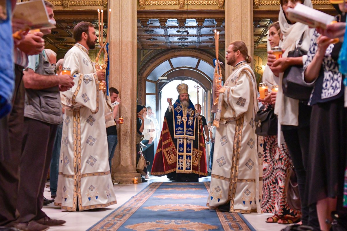 Procesiune cu Epitaful Preasfintei Născătoare de Dumnezeu 123709
