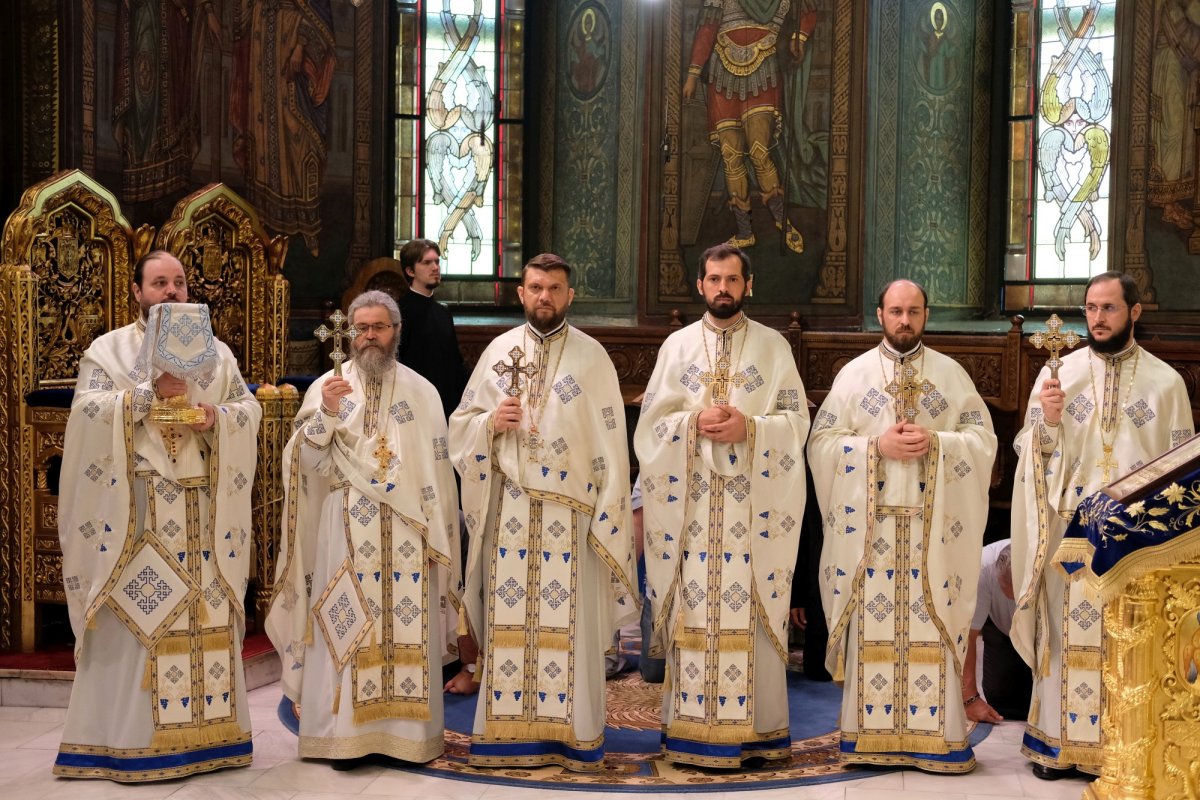 Cinstire adusă Maicii Domnului la Catedrala Patriarhală 123751
