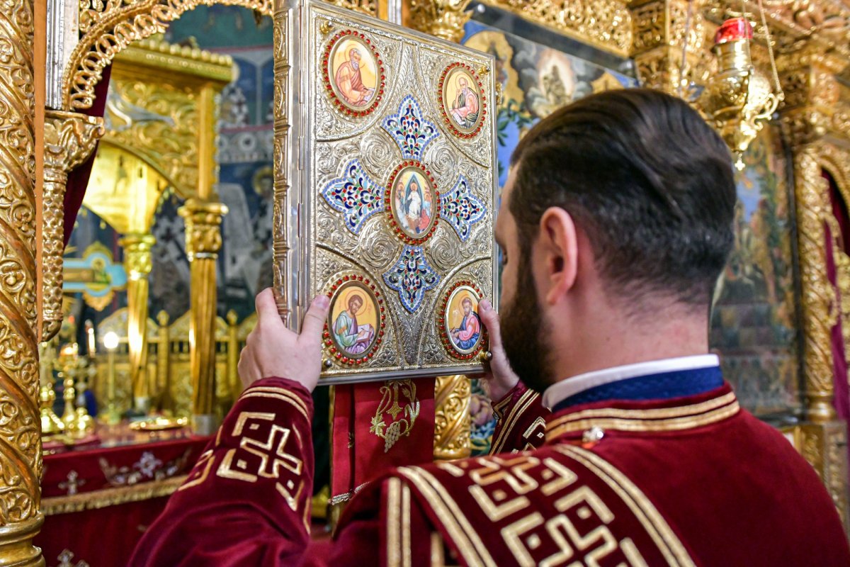 Sfinţii Martiri Brâncoveni prăznuiți în centrul Capitalei 123787