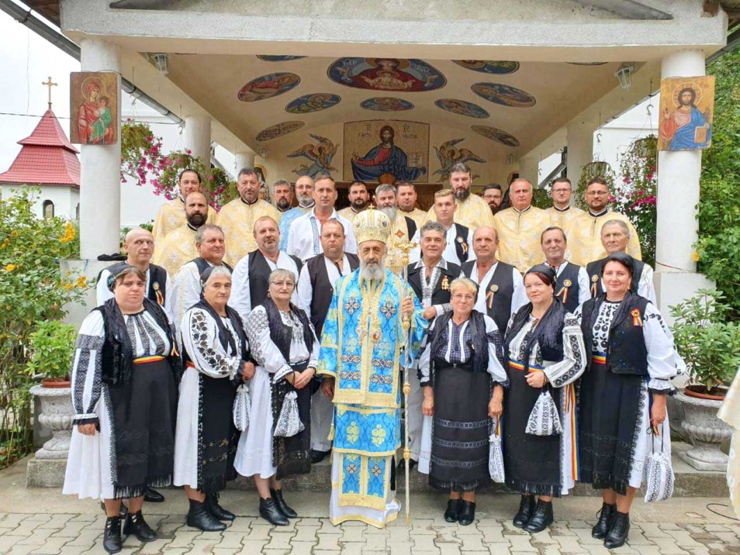 Slujiri arhierești la sărbătoarea Adormirii Maicii Domnului 123840