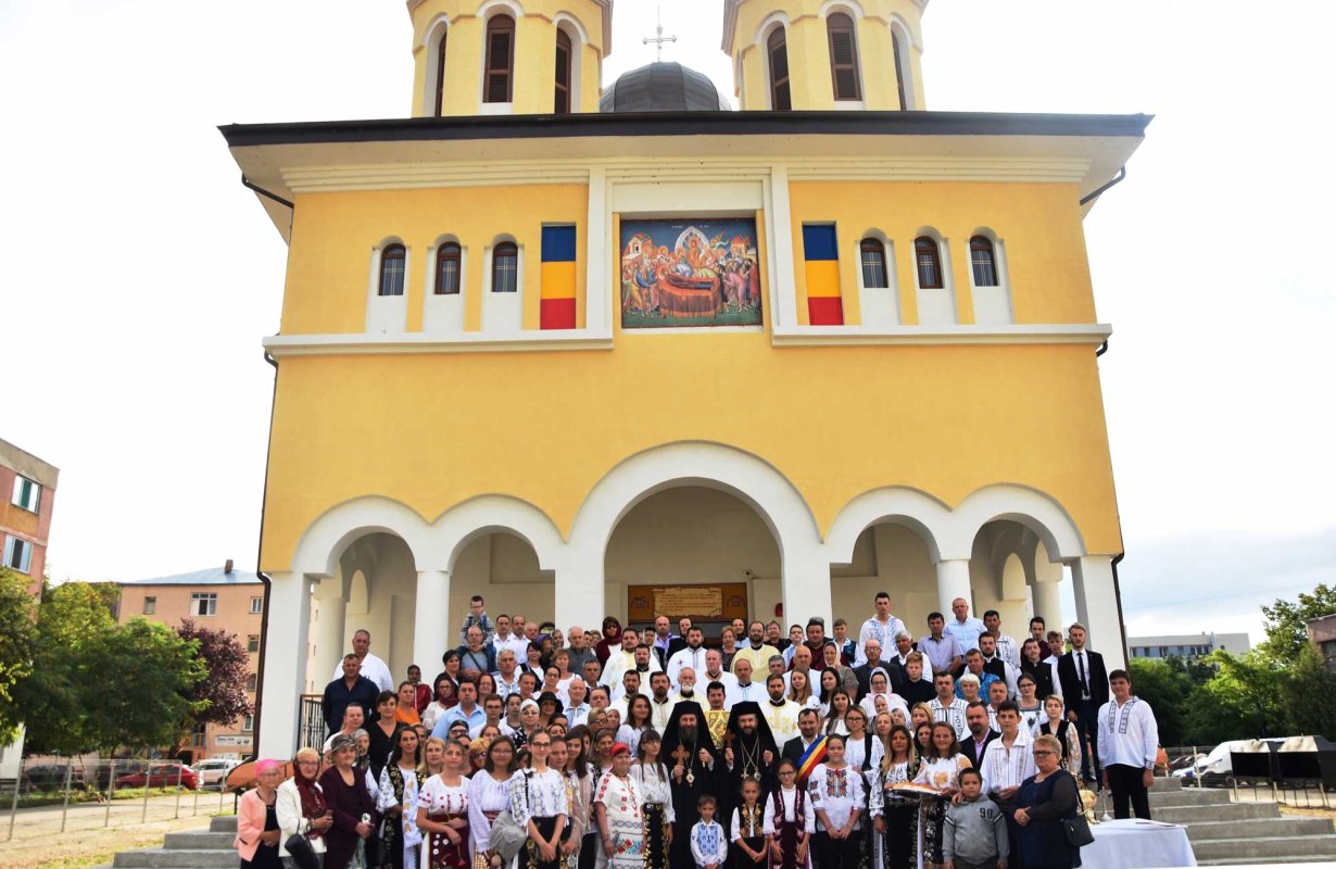 Slujiri arhierești la sărbătoarea Adormirii Maicii Domnului 123871