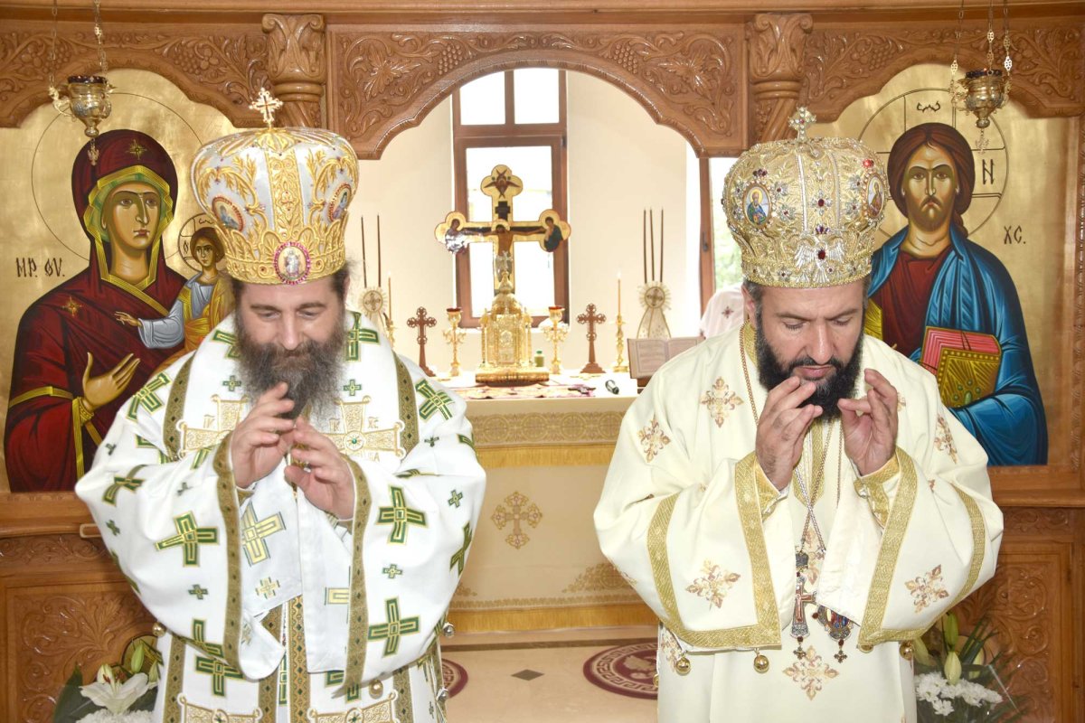 Slujiri arhierești la sărbătoarea Adormirii Maicii Domnului 123877
