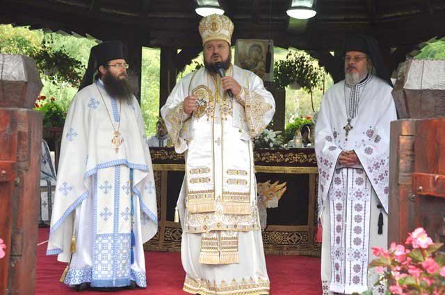 Slujiri arhierești la sărbătoarea Adormirii Maicii Domnului 123884