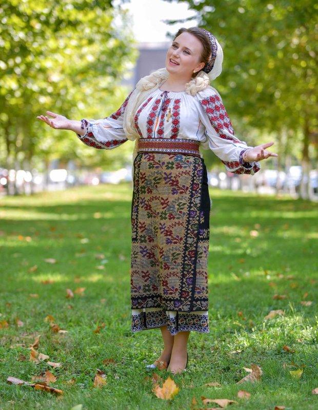  „Am o trăire aparte când cânt în cinstea Maicii Domnului” 123990