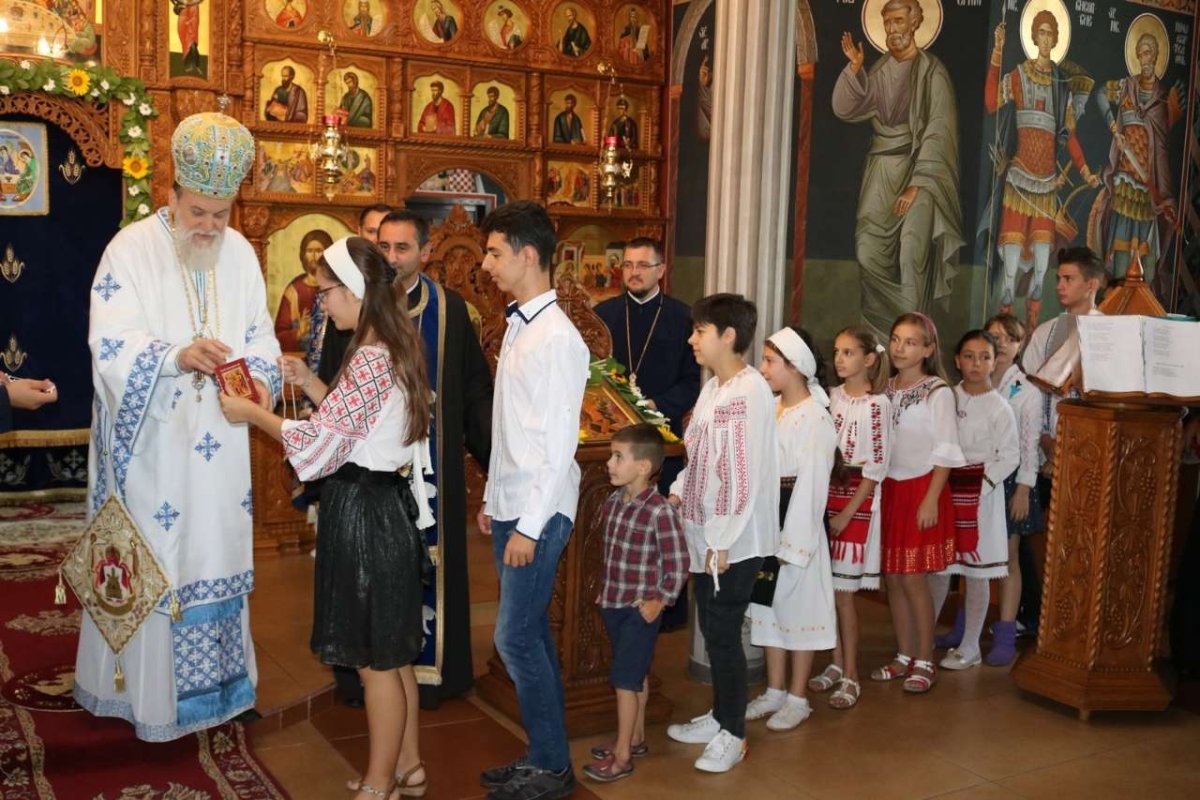 Liturghii misionare și binecuvântări 123966