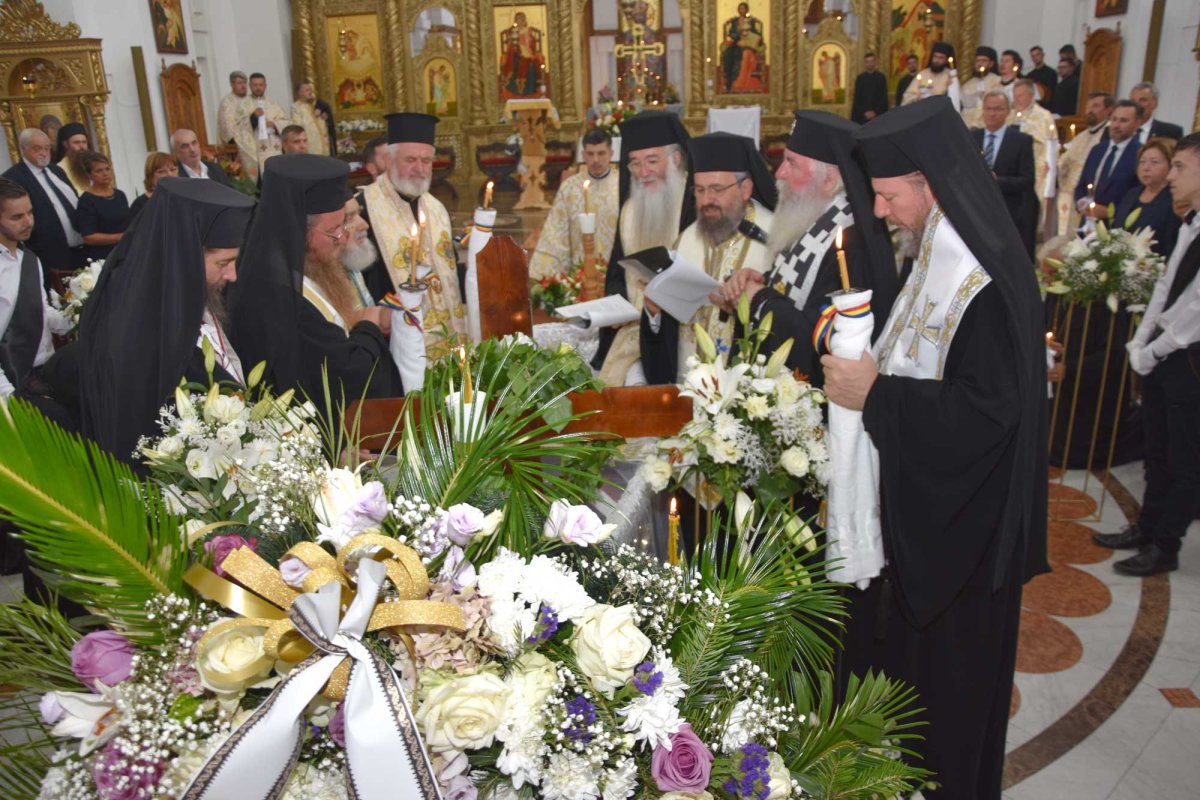 Mama Preasfințitului Lucian a fost înmormântată 124001