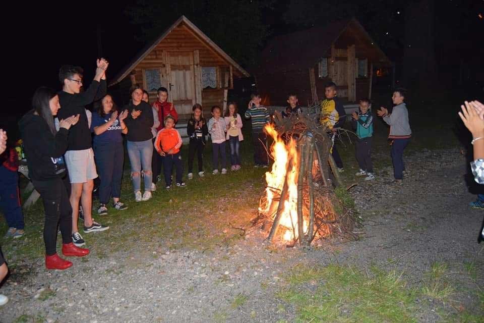 Pelerinaje şi activităţi catehetice în parohiile oltene 123996