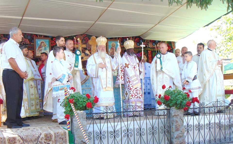 Slujiri arhierești în duminica a IX-a după Rusalii 124004