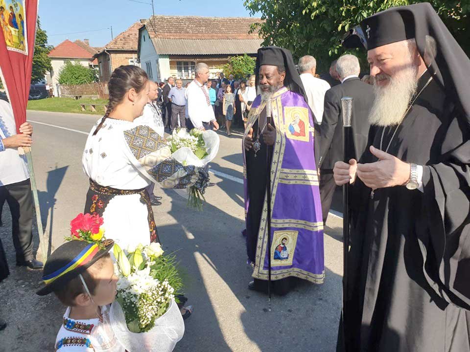 Slujiri arhierești în duminica a IX-a după Rusalii 124007