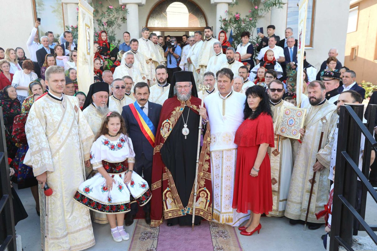 Slujiri arhierești în duminica a IX-a după Rusalii 124019