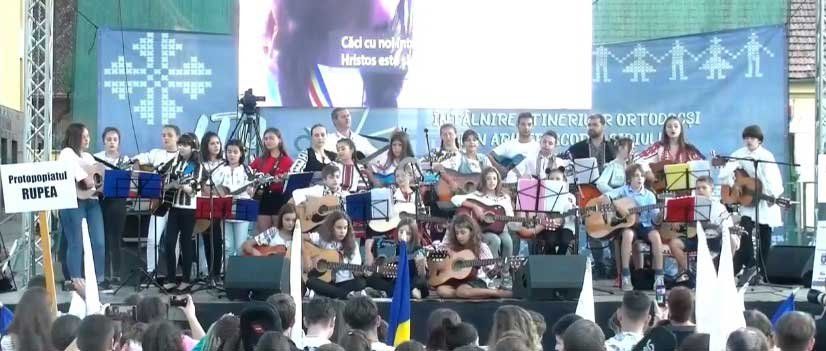 Peste 700 de participanți la Întâlnirea Tinerilor Ortodocși din Arhiepiscopia Sibiului 124089