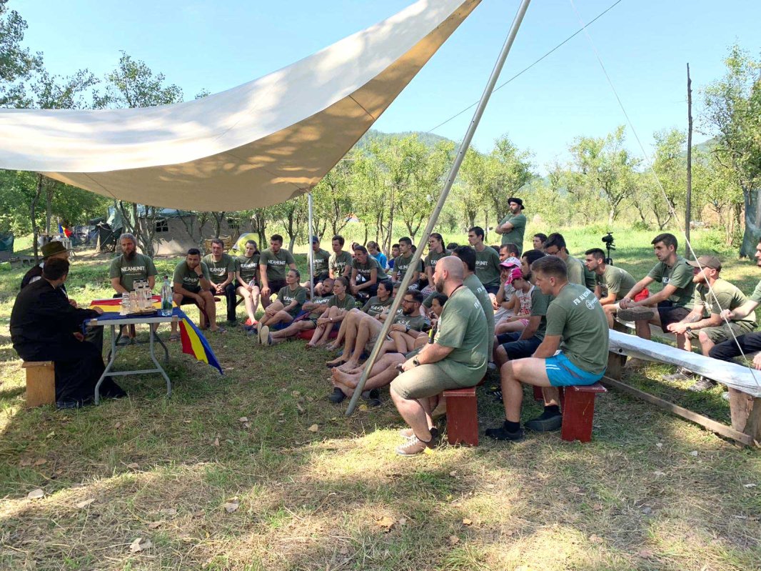 Tabăra Națională „Fii ai României” s-a desfășurat la Bozovici 124084