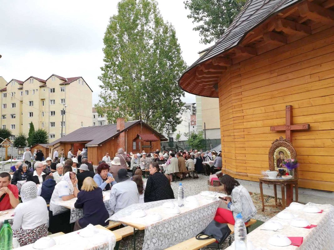 Hramuri și manifestări parohiale la praznicul Adormirii Maicii Domnului 124200