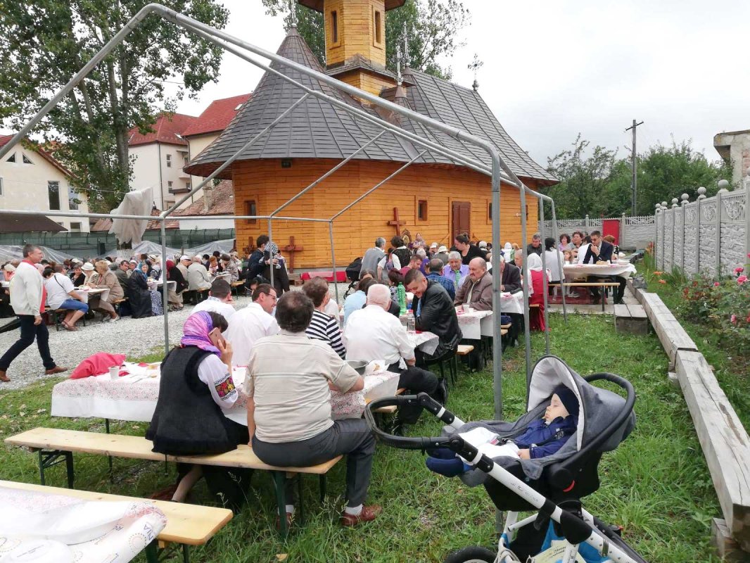 Hramuri și manifestări parohiale la praznicul Adormirii Maicii Domnului 124201