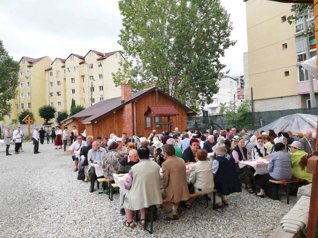 Hramuri și manifestări parohiale la praznicul Adormirii Maicii Domnului 124204
