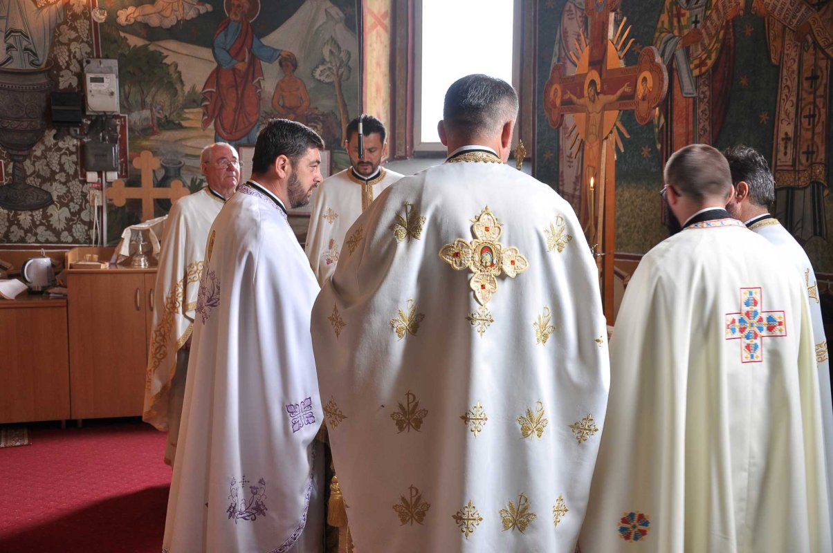 Hramuri și manifestări parohiale la praznicul Adormirii Maicii Domnului 124211