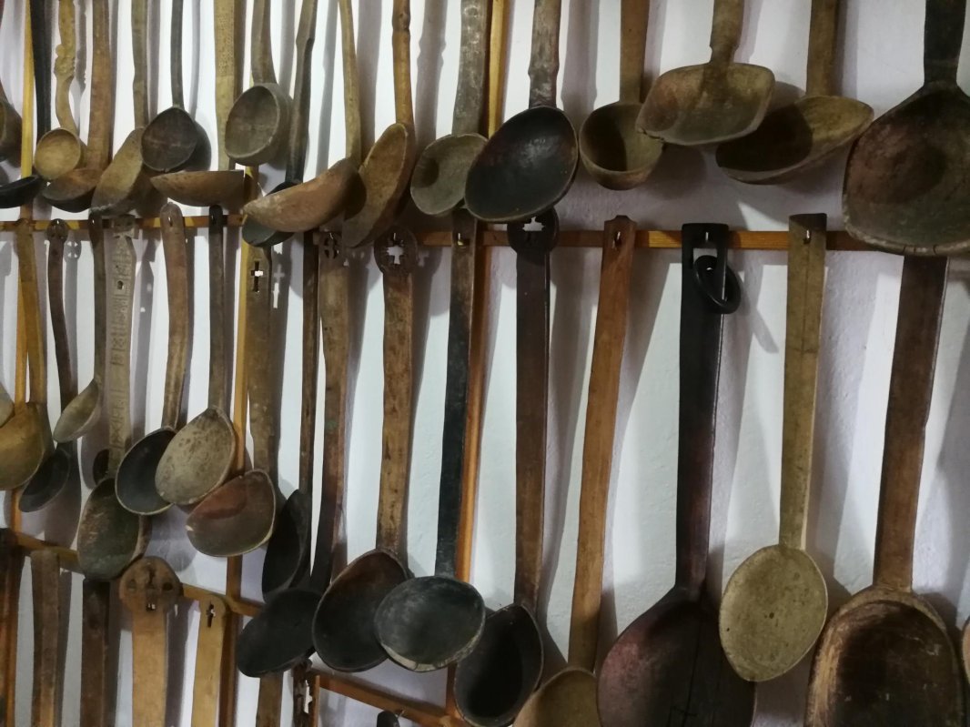 La Câmpulung Moldovenesc,  lingurile de lemn spun povestea lumii 124133