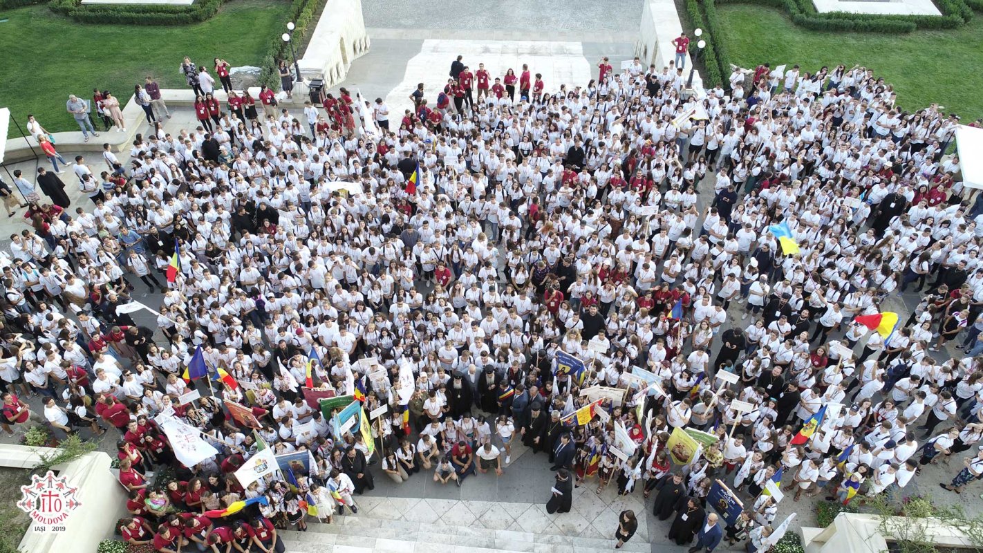 „Nădăjduim că veţi reuşi să redaţi României o conştiinţă de sine mai demnă” 124480