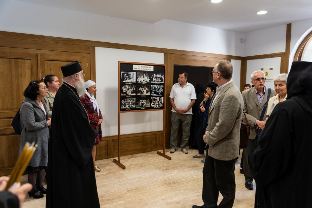 Zilele culturii și tradiţiilor românești la Putna 124416