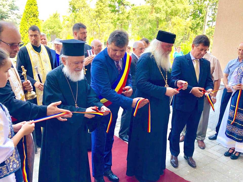 Slujiri arhierești în Duminica a X-a după Rusalii (a vindecării lunaticului) 124606