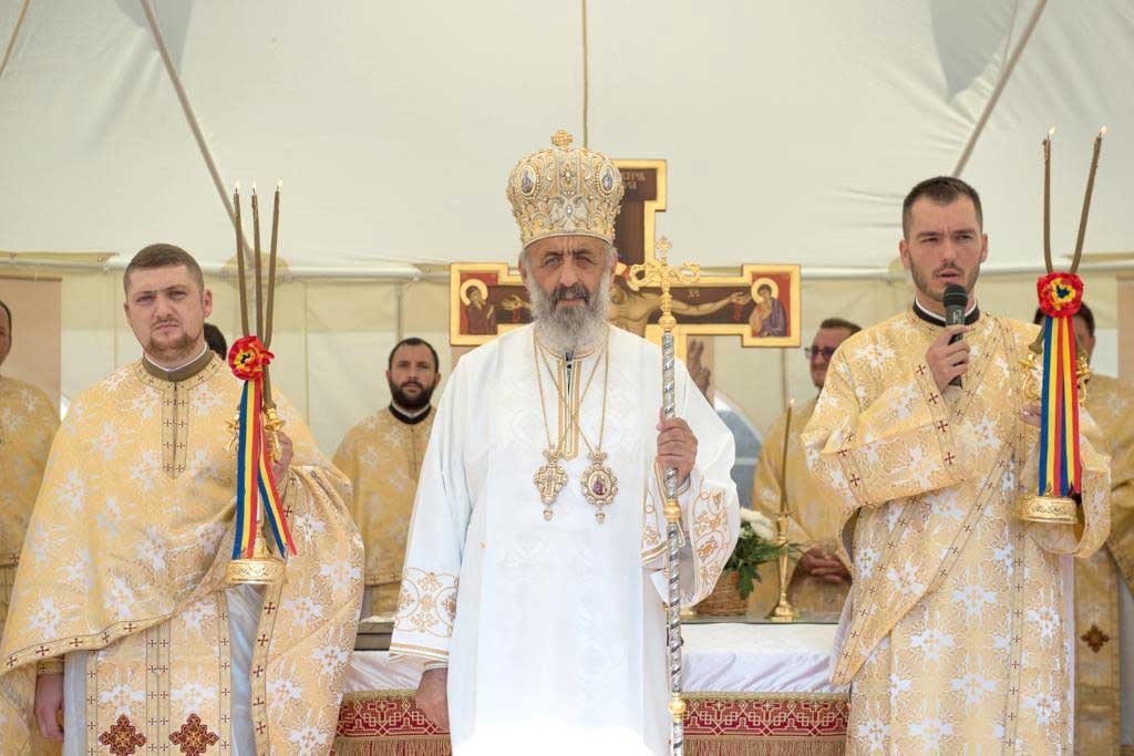 Slujiri arhierești în Duminica a X-a după Rusalii (a vindecării lunaticului) 124608